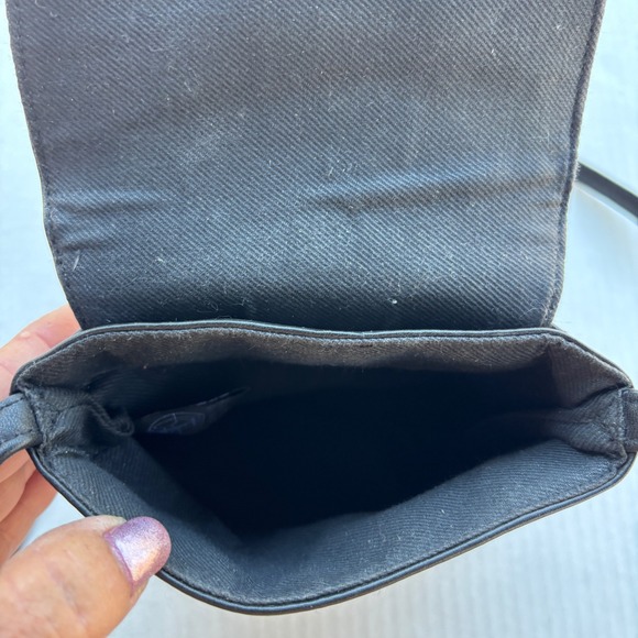 One World by Brighton Black Leather Crossbody Bag Braided Detail Silver Concho - Picture 8 of 8